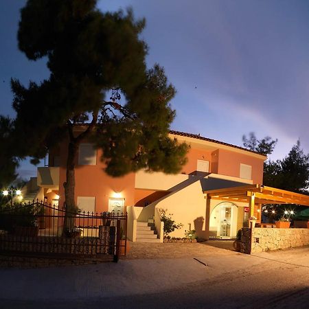 Epavlis Apartments Porto Heli Eksteriør billede