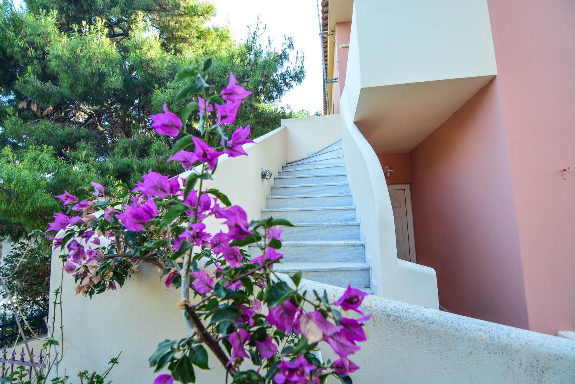 Epavlis Apartments Porto Heli Eksteriør billede