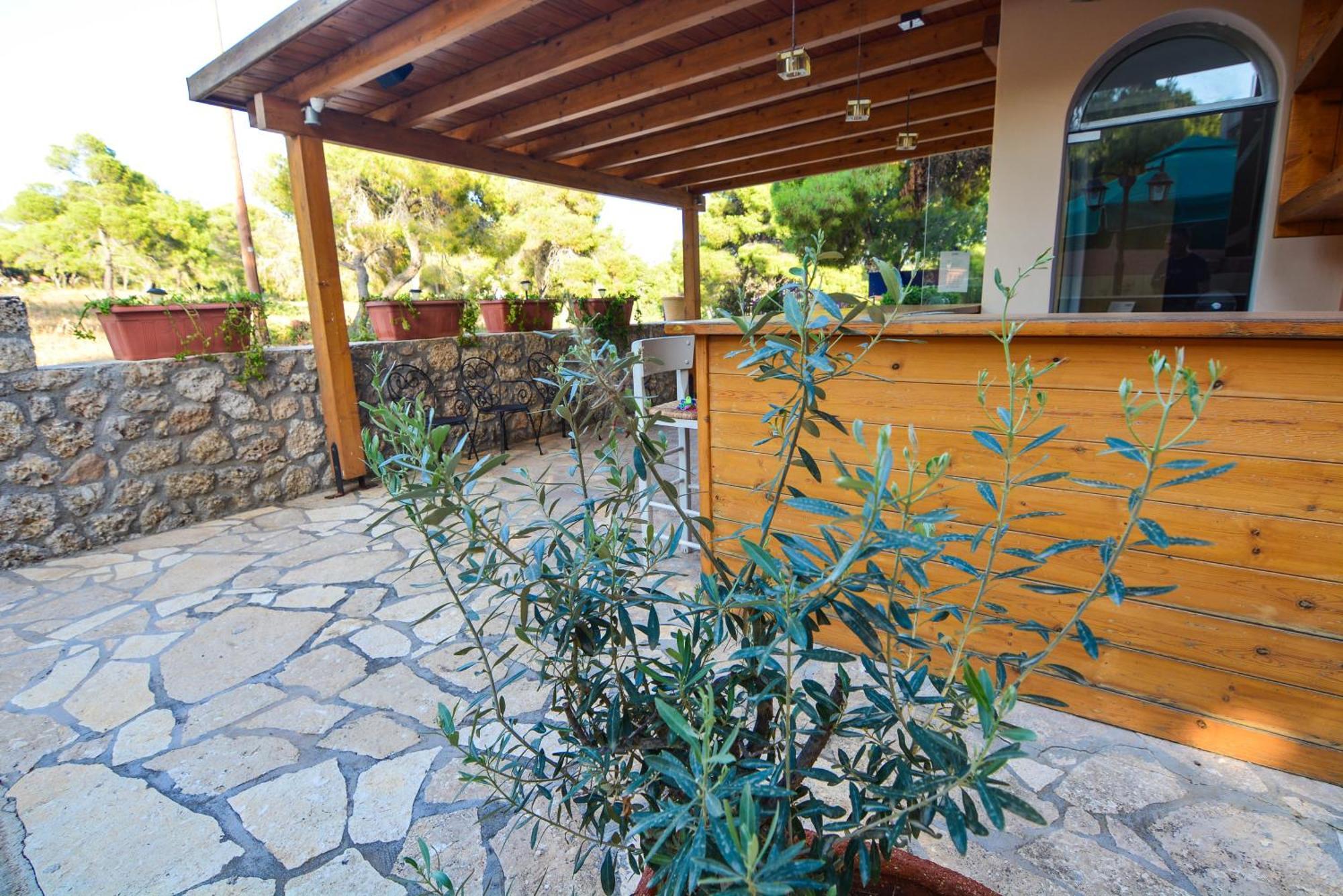 Epavlis Apartments Porto Heli Eksteriør billede
