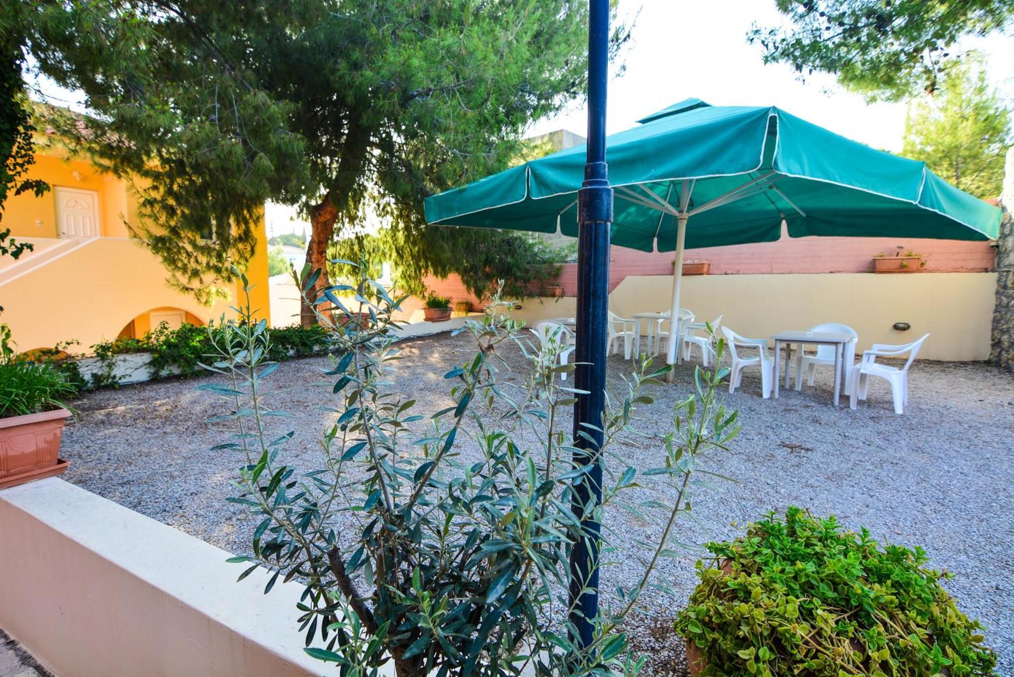 Epavlis Apartments Porto Heli Eksteriør billede