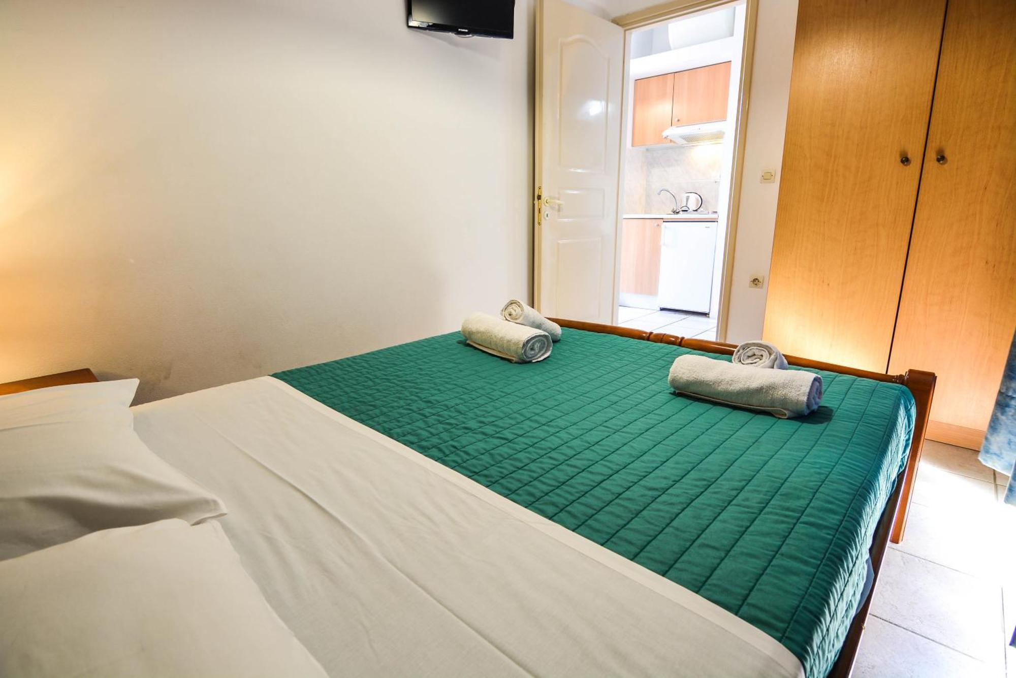 Epavlis Apartments Porto Heli Eksteriør billede