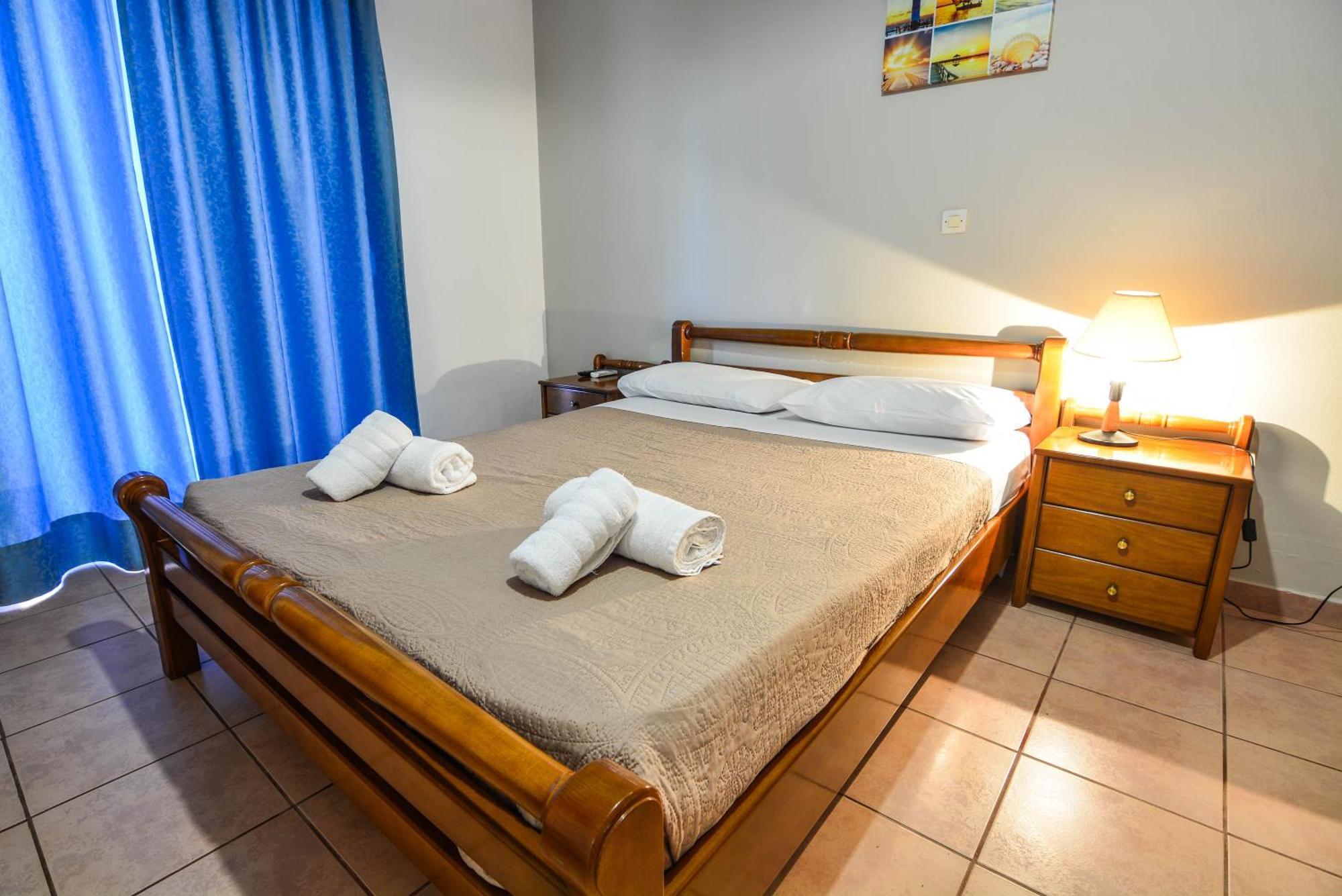 Epavlis Apartments Porto Heli Eksteriør billede